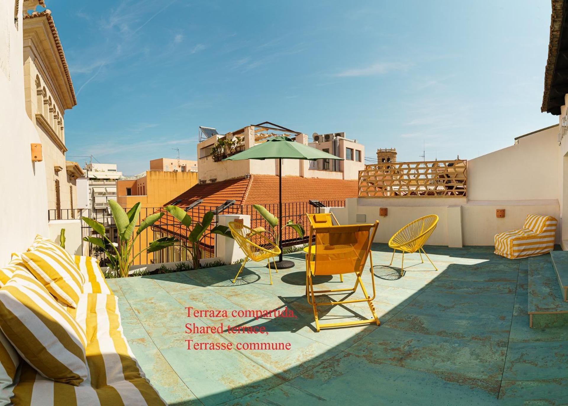 Glamorous Pink Studio In City Center Alicante Exterior foto