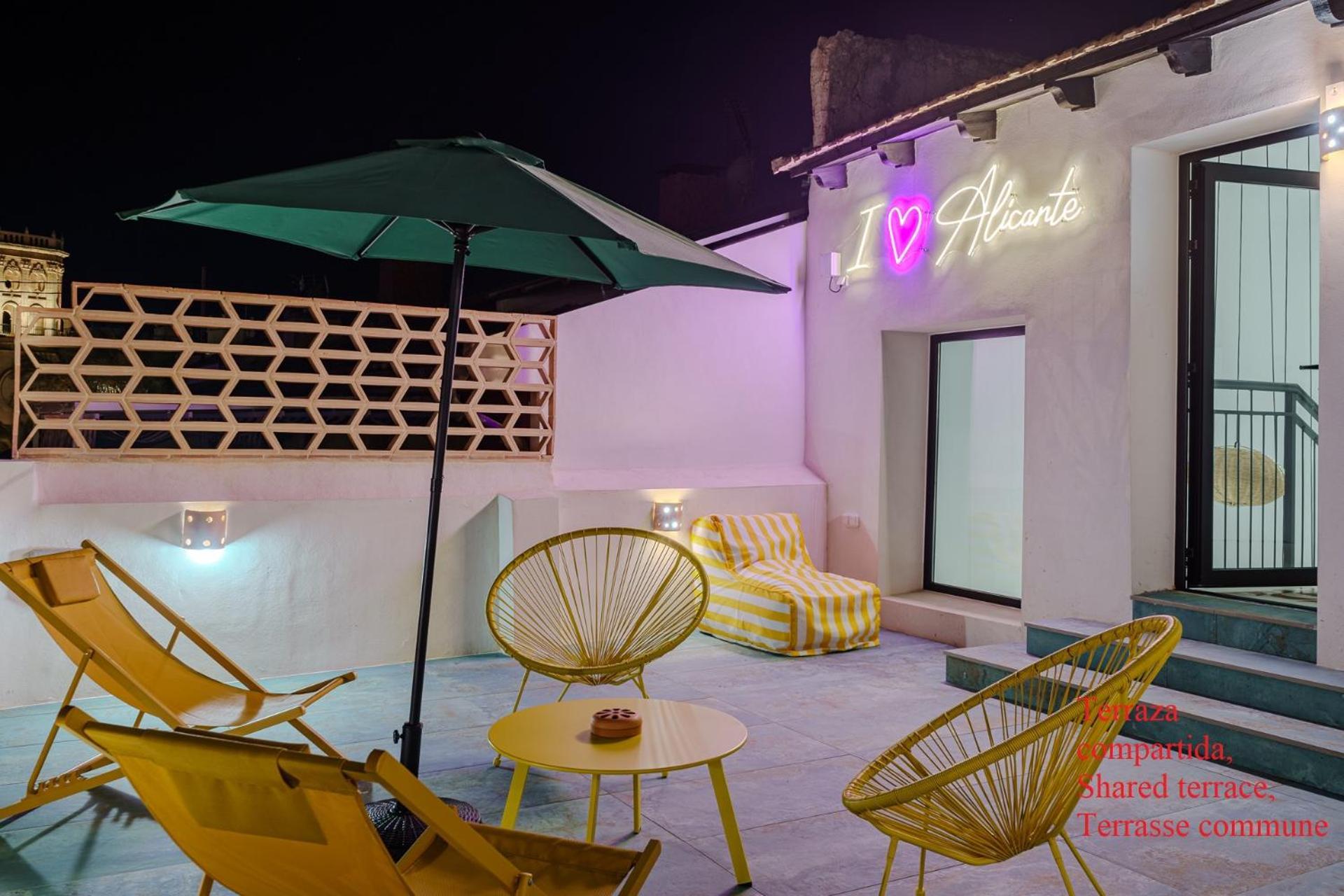 Glamorous Pink Studio In City Center Alicante Exterior foto